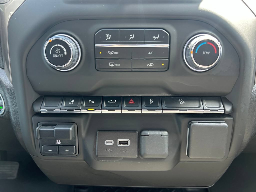 Used 2025 Chevrolet Silverado 2500 Custom w/ Custom Value Package AWD/4WD image 32