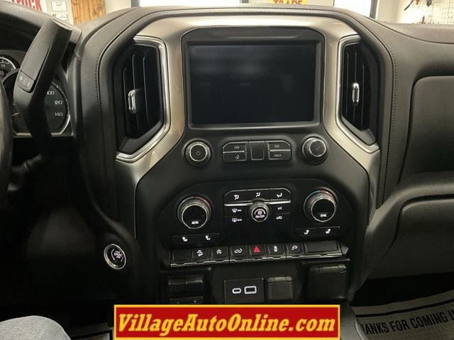 Used 2020 Chevrolet Silverado 1500 LT Trail Boss AWD/4WD image 18