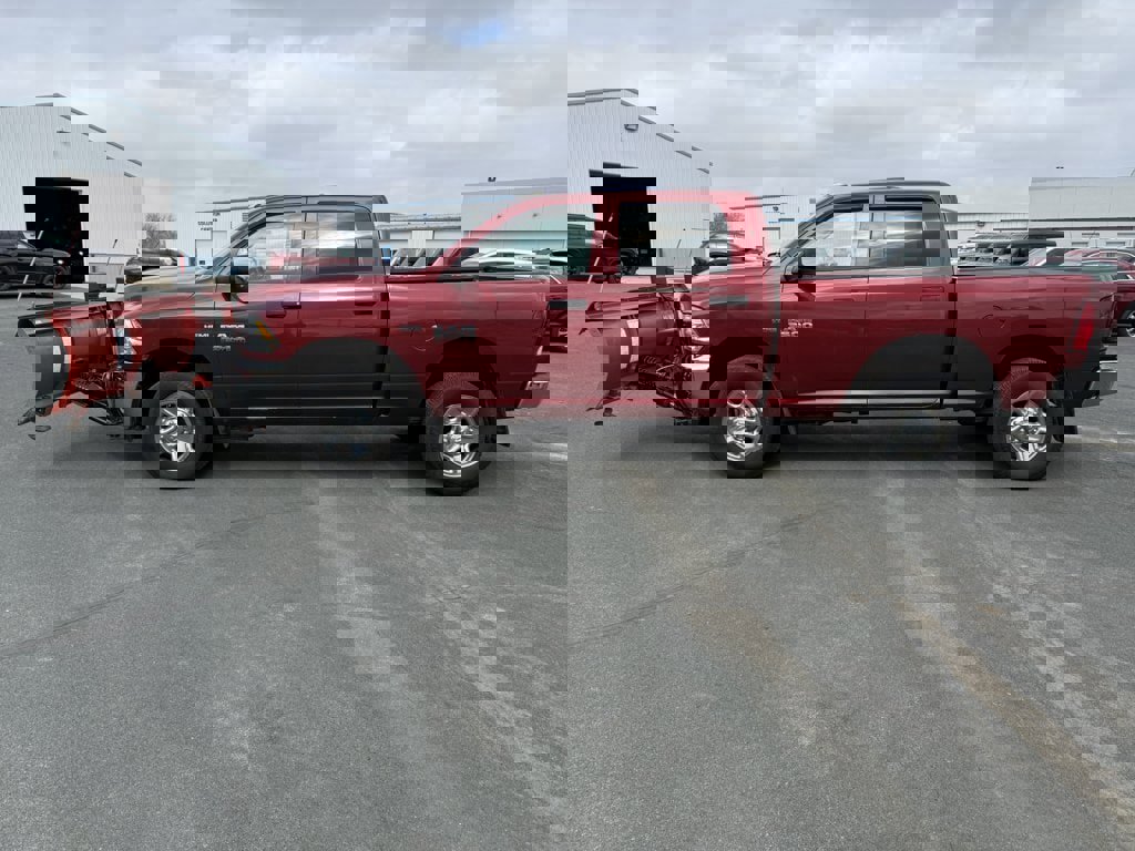 Used 2015 RAM 3500 Tradesman w/ Chrome Appearance Group image 4