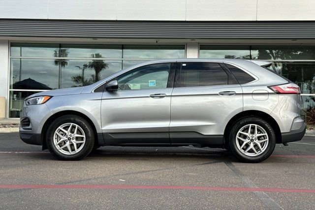 Used 2024 Ford Edge SEL image 9