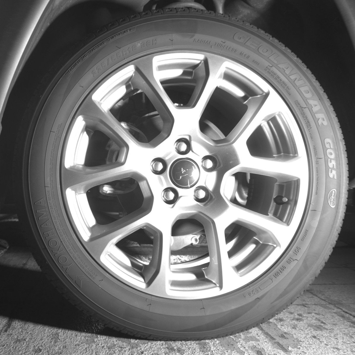 Used 2025 Jeep Compass Limited image 14