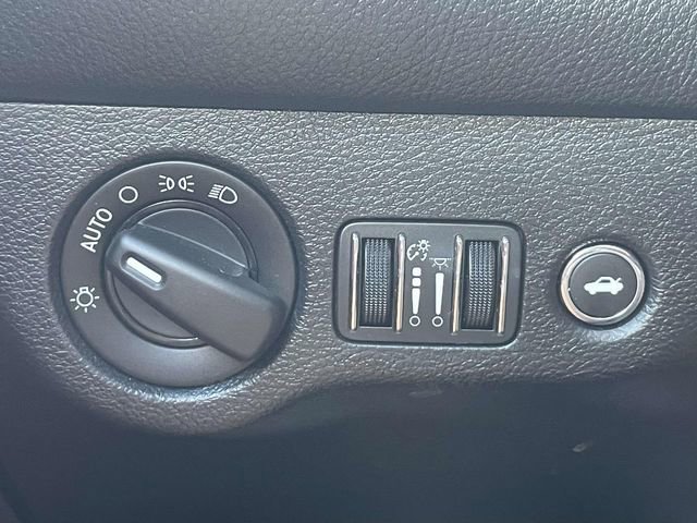 Used 2015 Dodge Challenger SXT w/ Super Sport Group (SS/T) image 22