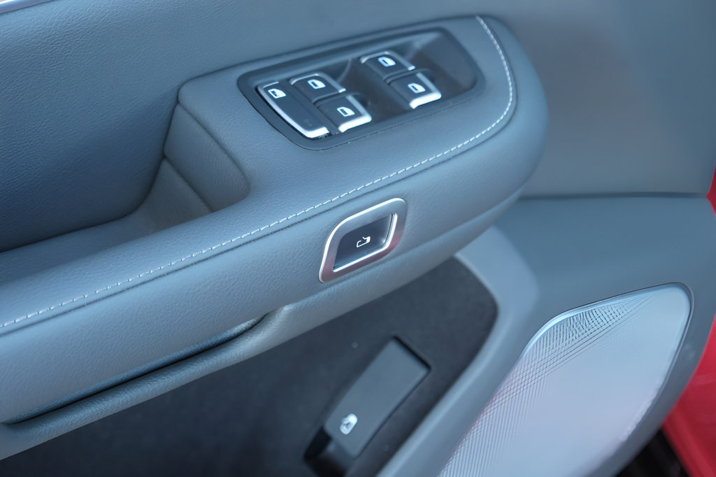 New 2024 VinFast VF 9 Plus AWD/4WD image 34