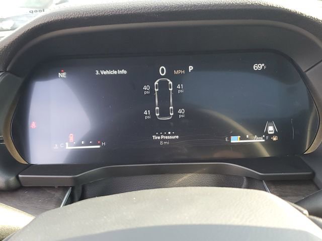 New 2025 Jeep Grand Cherokee L Limited image 8