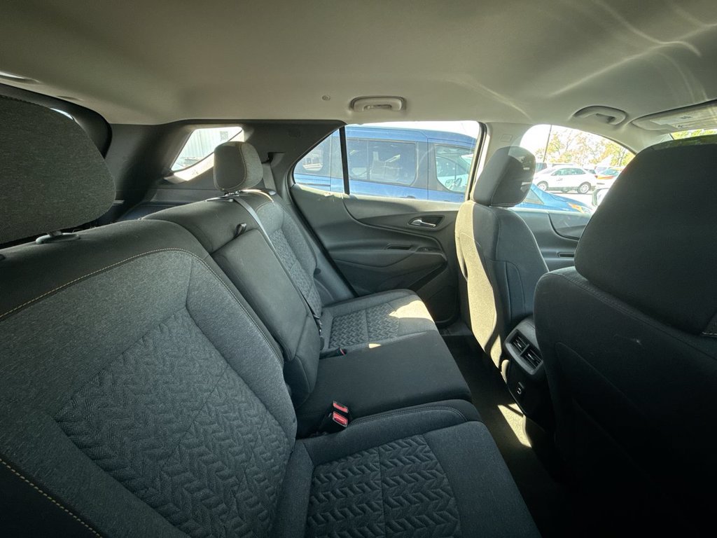 Used 2023 Chevrolet Equinox LT FWD image 9