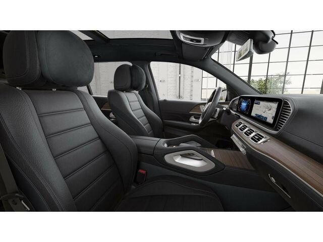 New 2025 Mercedes-Benz GLS 580 4MATIC image 5