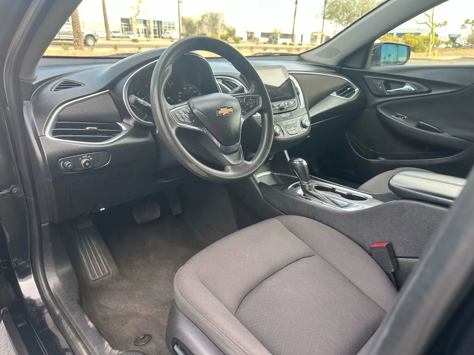 Used 2020 Chevrolet Malibu LT image 9