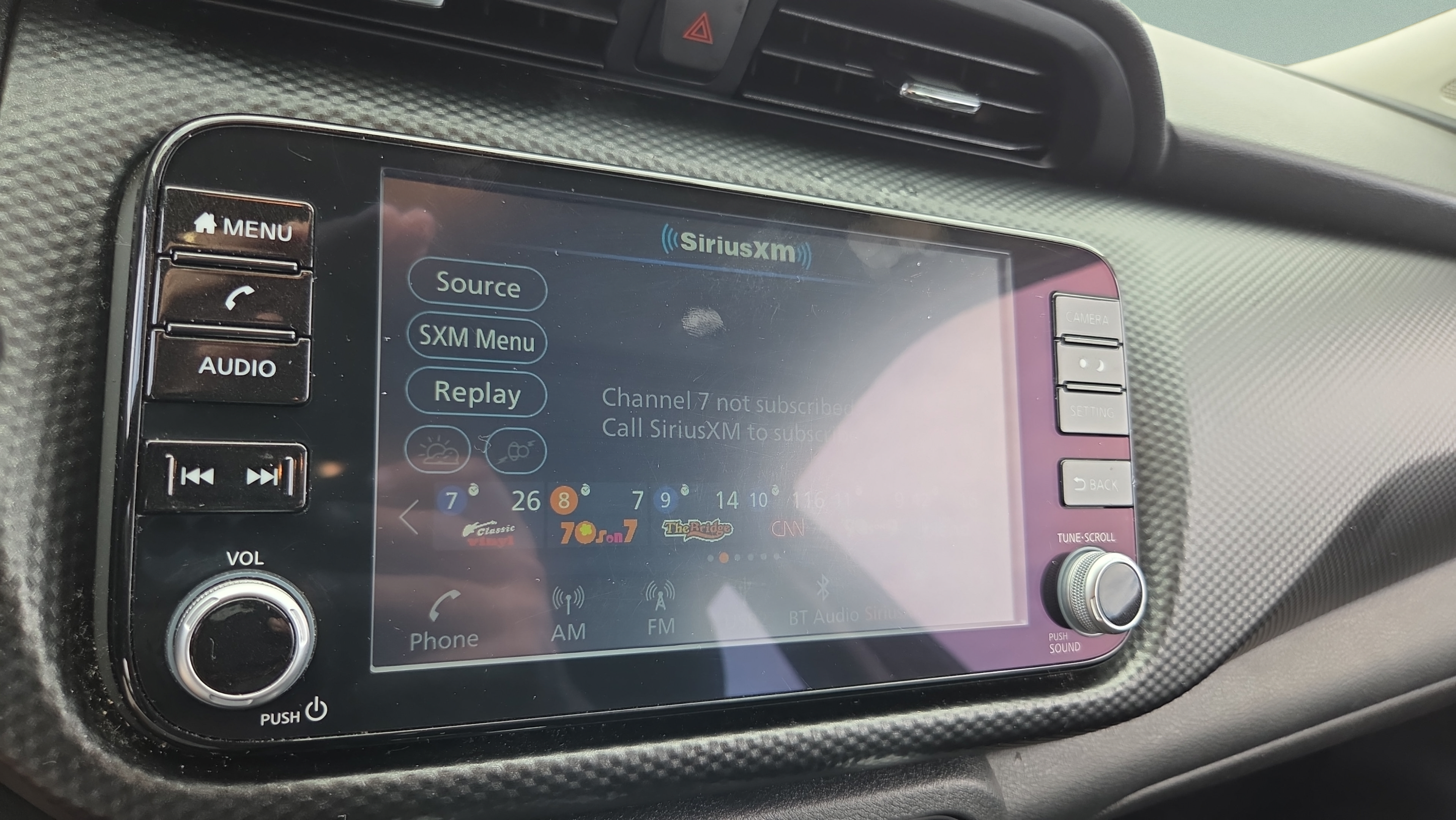 Used 2024 Nissan Kicks SV FWD image 18