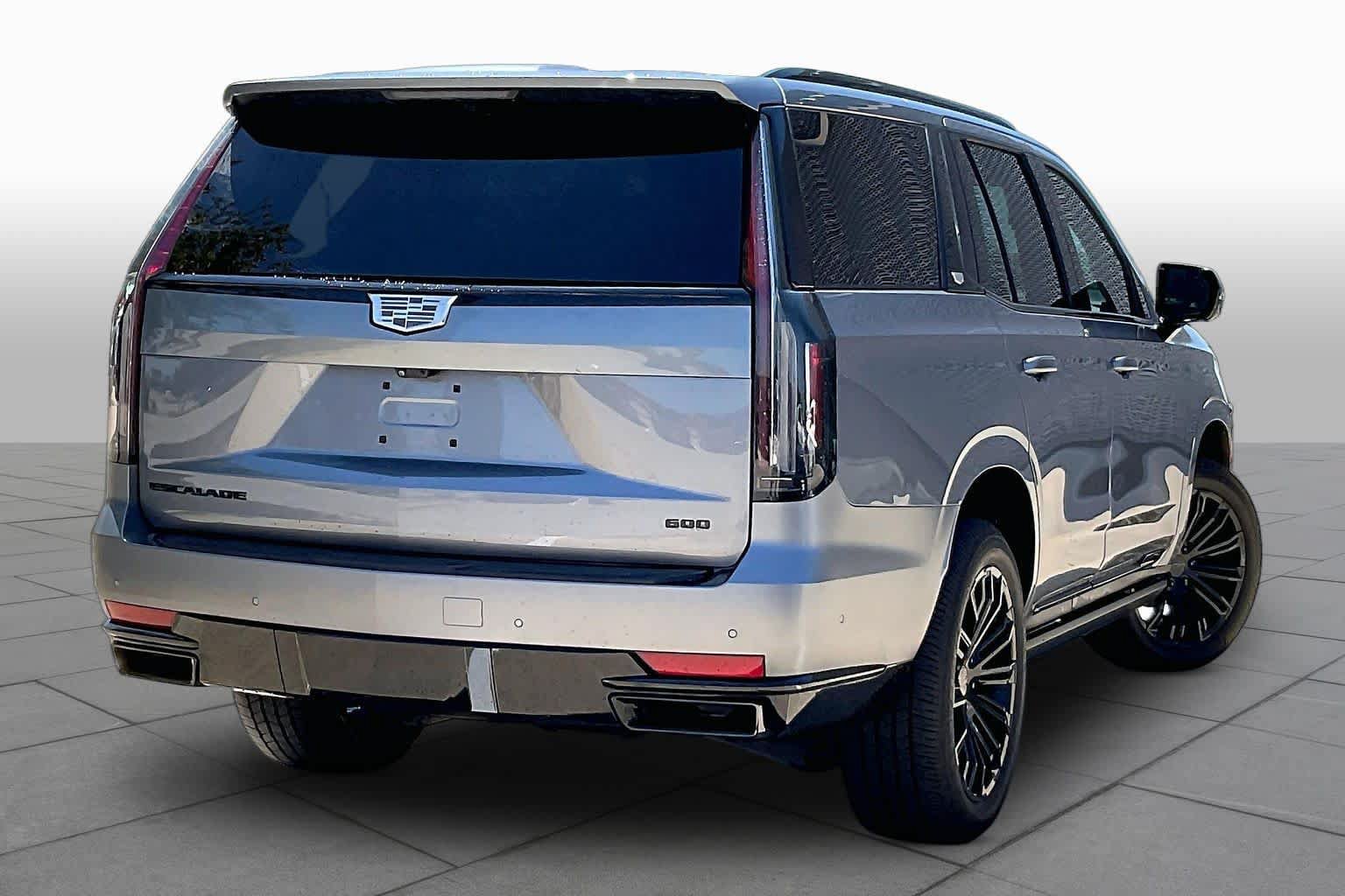 Used 2021 Cadillac Escalade Sport Platinum AWD/4WD image 13
