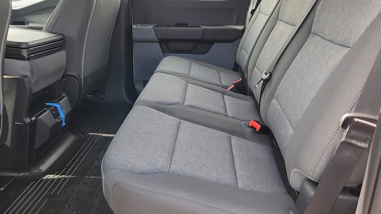 New 2025 Ford F550 4x4 Crew Cab image 26