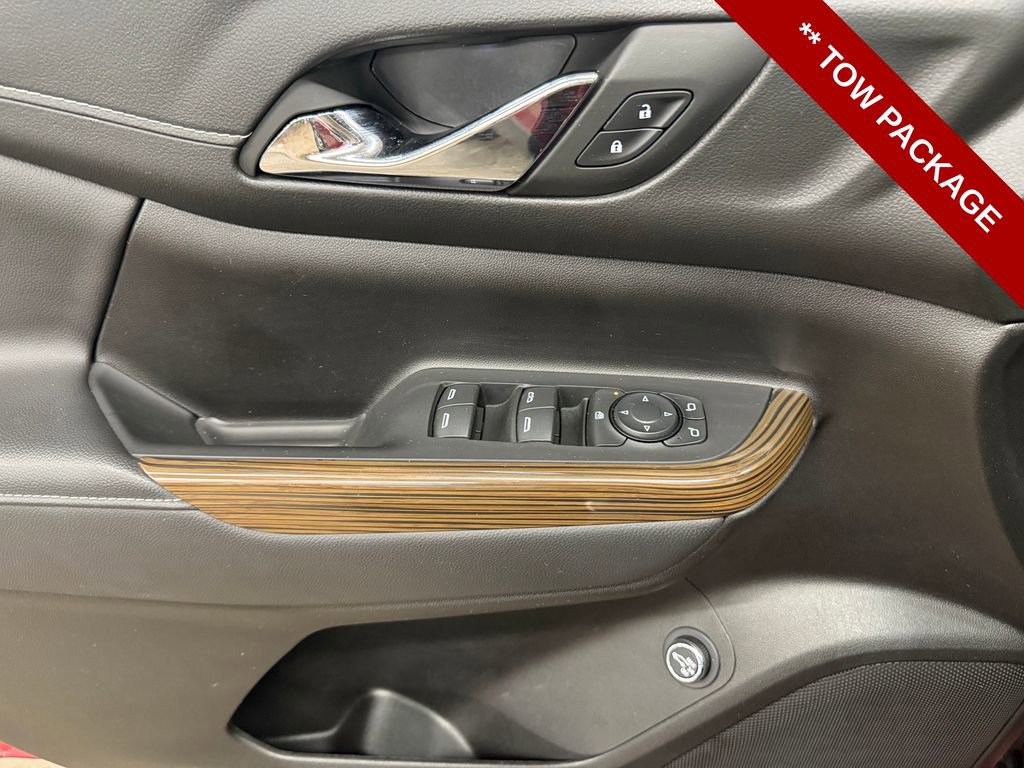 Used 2023 GMC Acadia SLE w/ Driver Convenience Package image 16