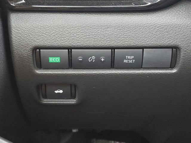 Certified 2025 Nissan Sentra SV w/ SV Premium Package image 27