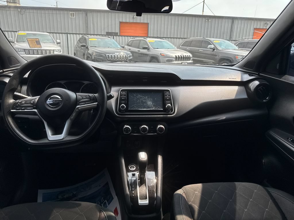 Used 2020 Nissan Kicks S FWD image 12