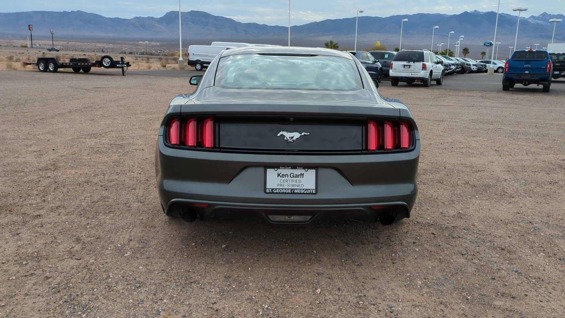 Used 2017 Ford Mustang Coupe image 4