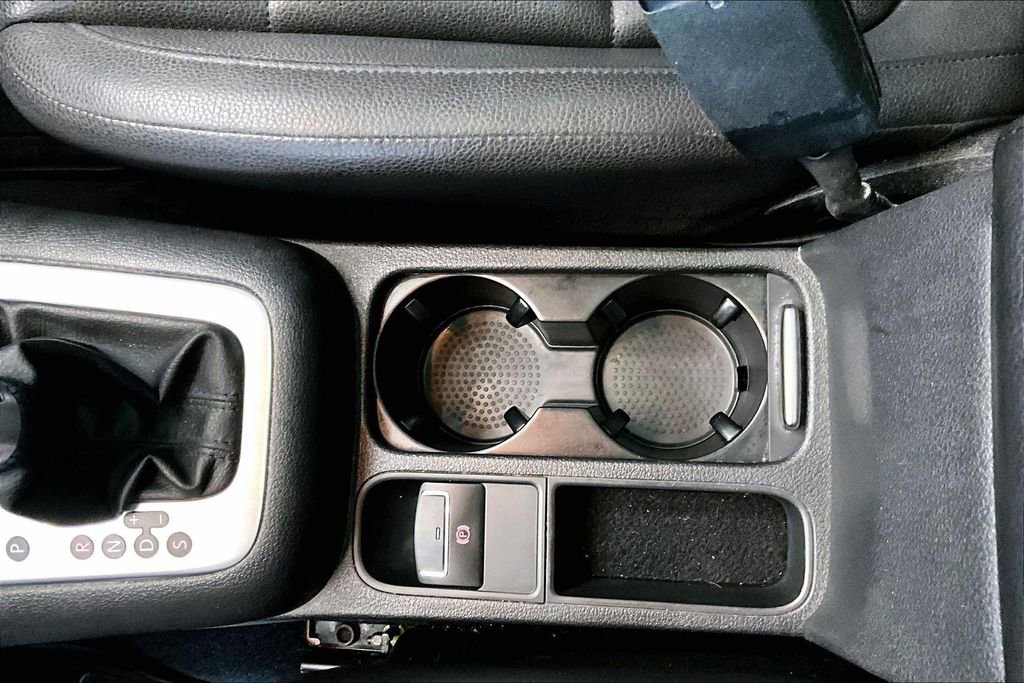 Used 2017 Volkswagen Tiguan Wolfsburg Edition image 16