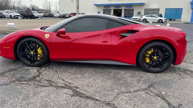 Used 2018 Ferrari 488 GTB image 5