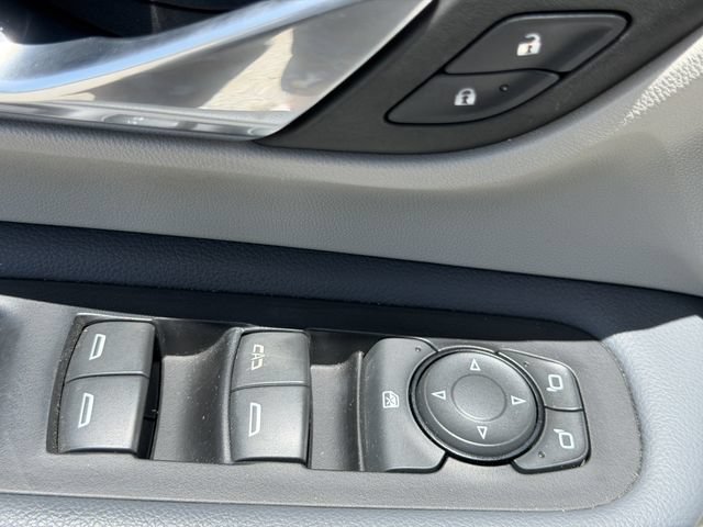 Used 2023 GMC Terrain Denali AWD/4WD image 23