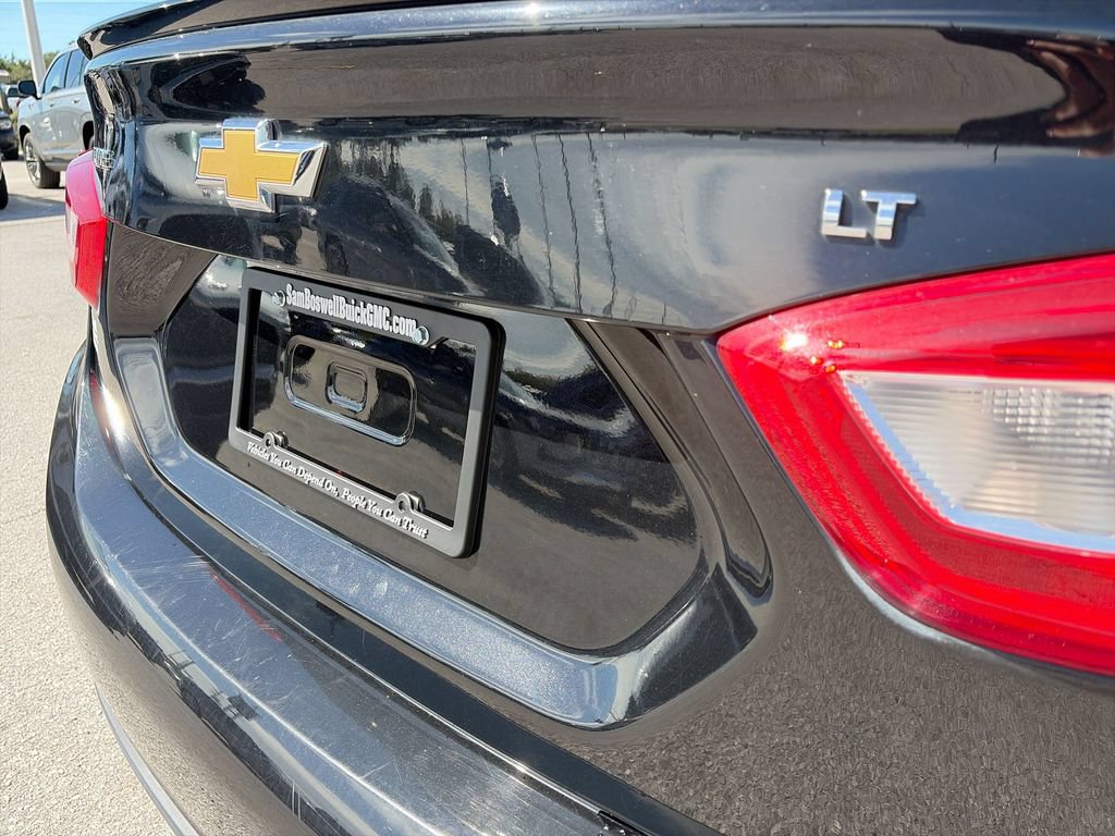 Used 2017 Chevrolet Cruze LT w/ Convenience Package FWD image 29