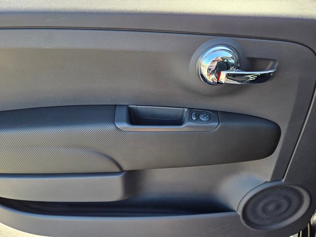 Used 2018 FIAT 500 Pop w/ Urbana Appearance Package FWD image 18