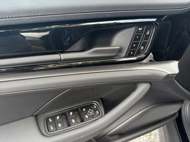 Used 2026 Porsche Panamera 4 image 18