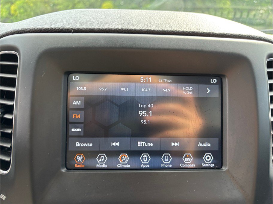 Used 2020 Jeep Compass Latitude w/ Popular Equipment Group FWD image 24