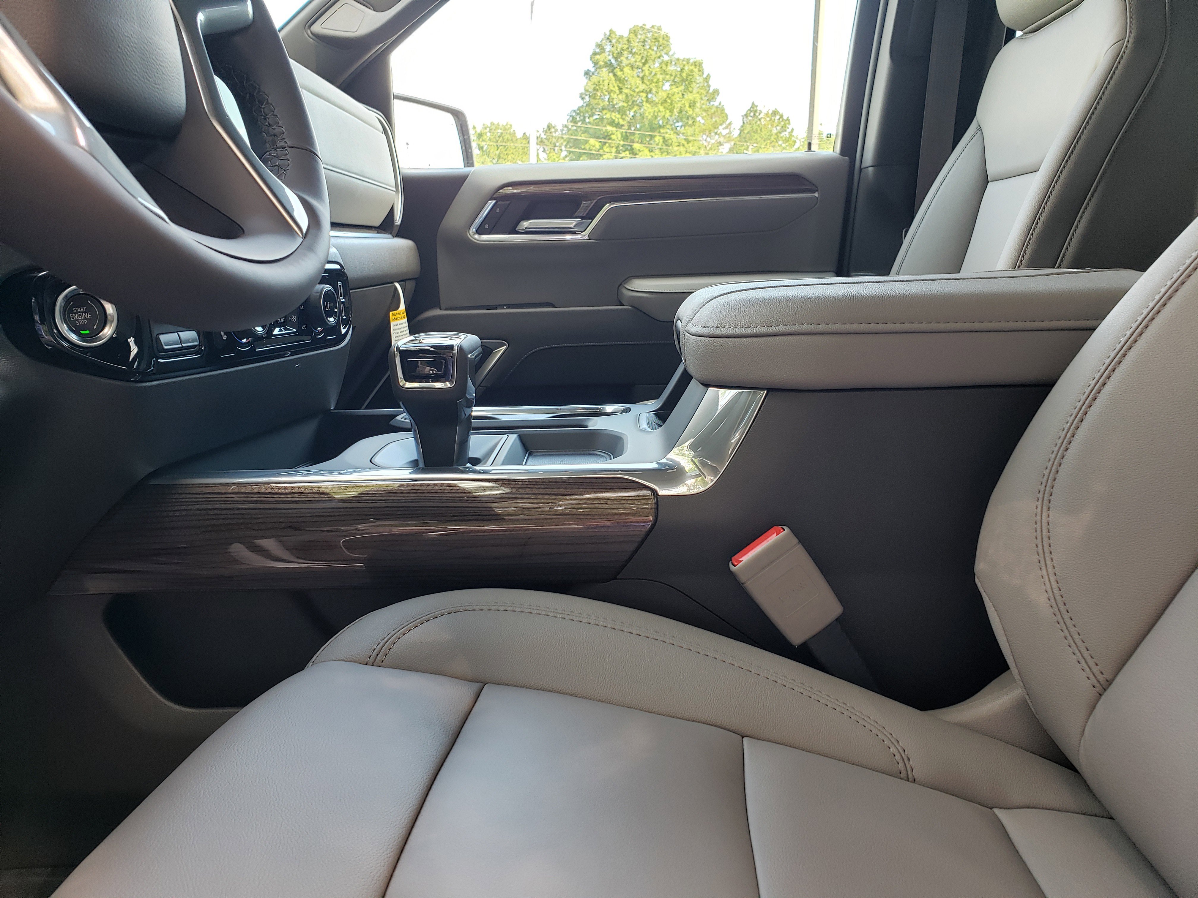 New 2025 Chevrolet Silverado 1500 LT image 24