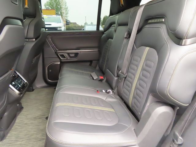 Used 2024 Rivian R1S Adventure AWD/4WD image 34
