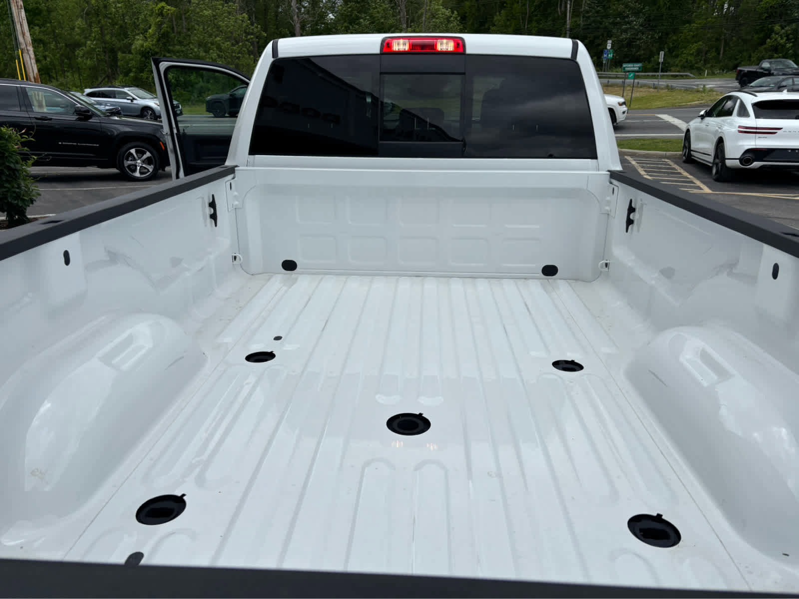 New 2026 RAM 3500 Tradesman AWD/4WD image 10