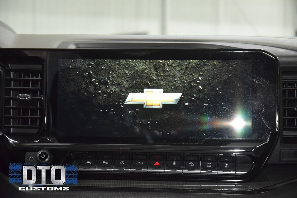 Used 2025 Chevrolet Silverado 1500 ZR2 w/ Technology Package AWD/4WD image 35