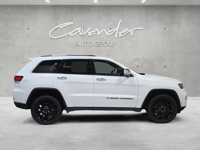 Used 2022 Jeep Grand Cherokee Limited w/ Tech Group AWD/4WD image 17