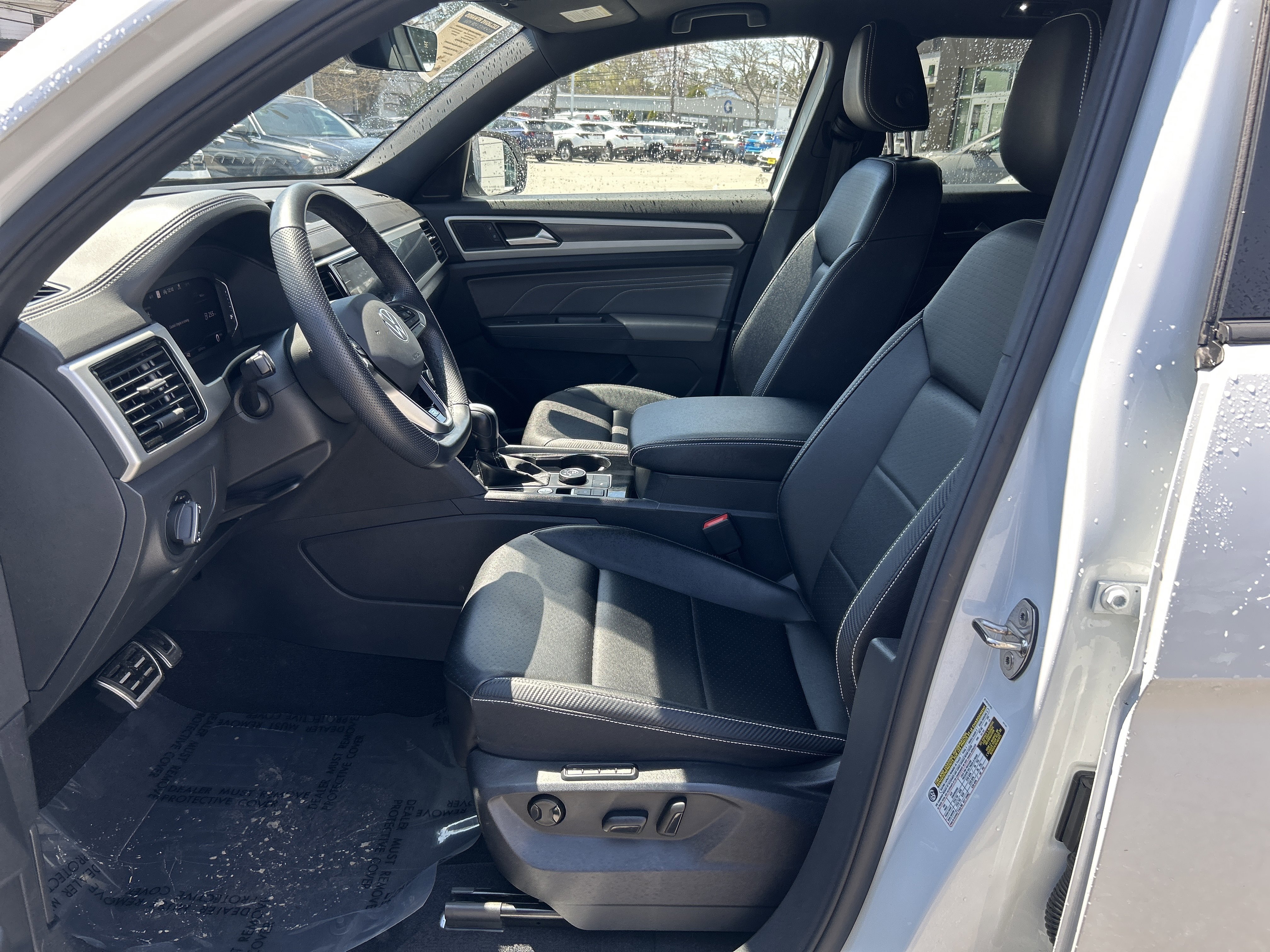 Used 2023 Volkswagen Atlas Cross Sport SEL R-Line AWD/4WD image 14