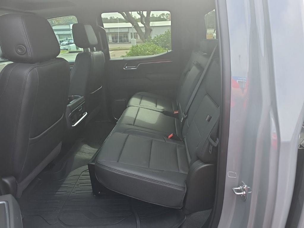 Used 2025 GMC Sierra 1500 Denali w/ Denali Reserve Package image 7