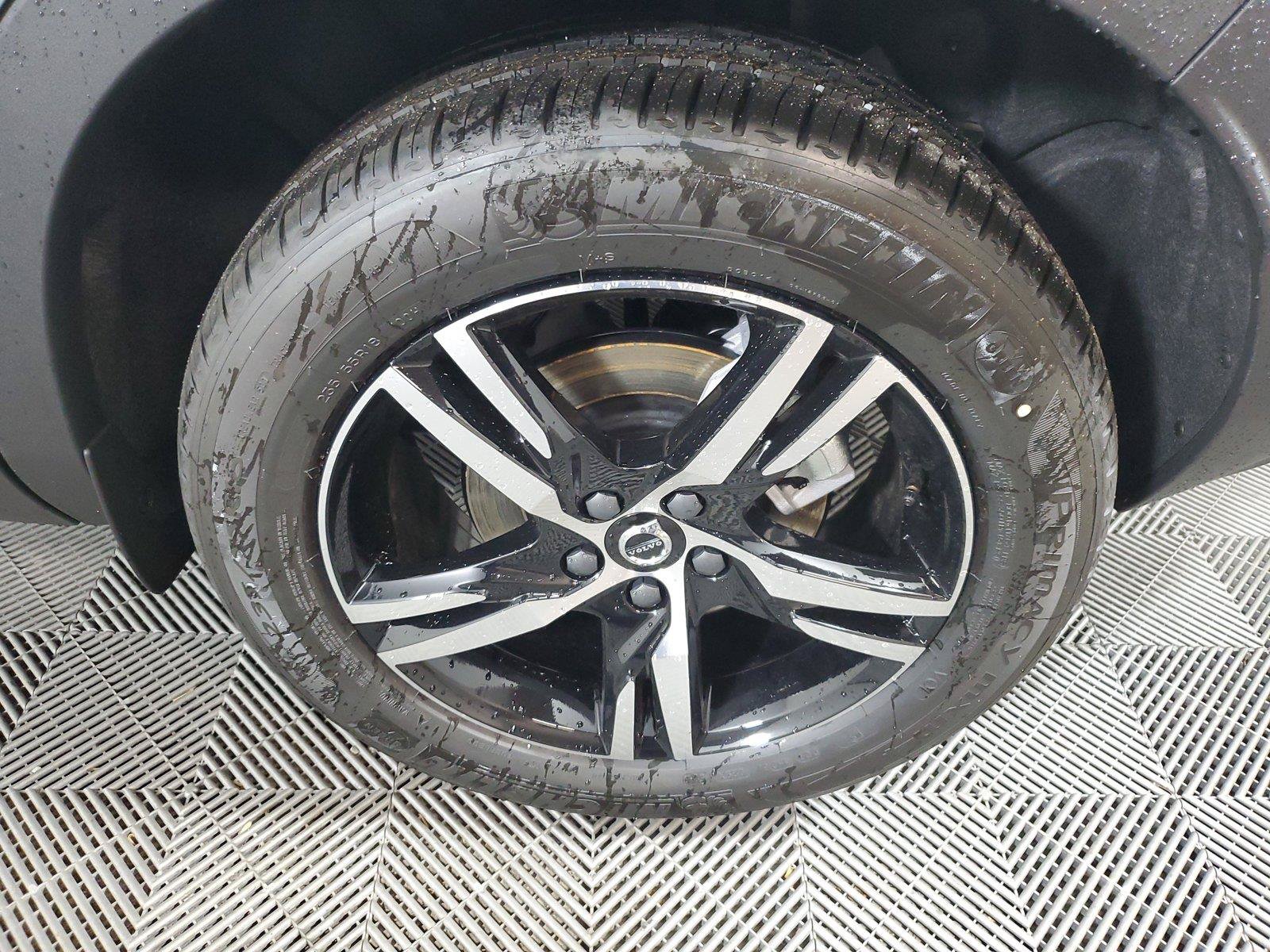 Used 2026 Volvo XC40 B5 Core AWD/4WD image 11