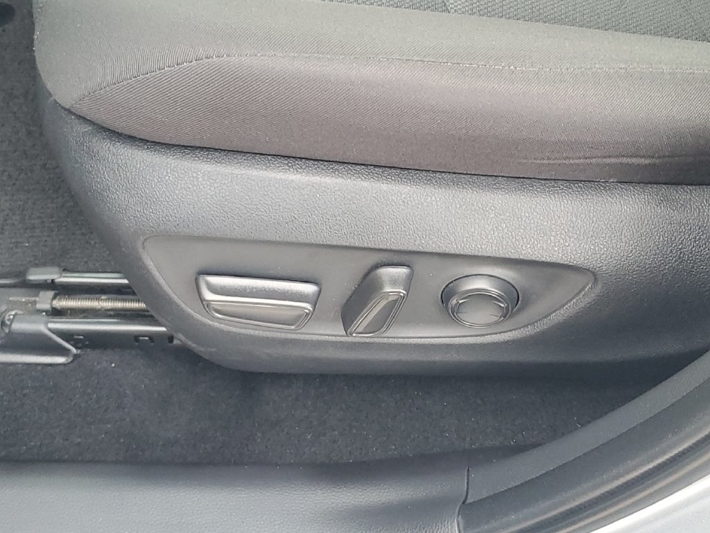 Certified 2024 Toyota RAV4 XLE w/ Convenience Package FWD image 16
