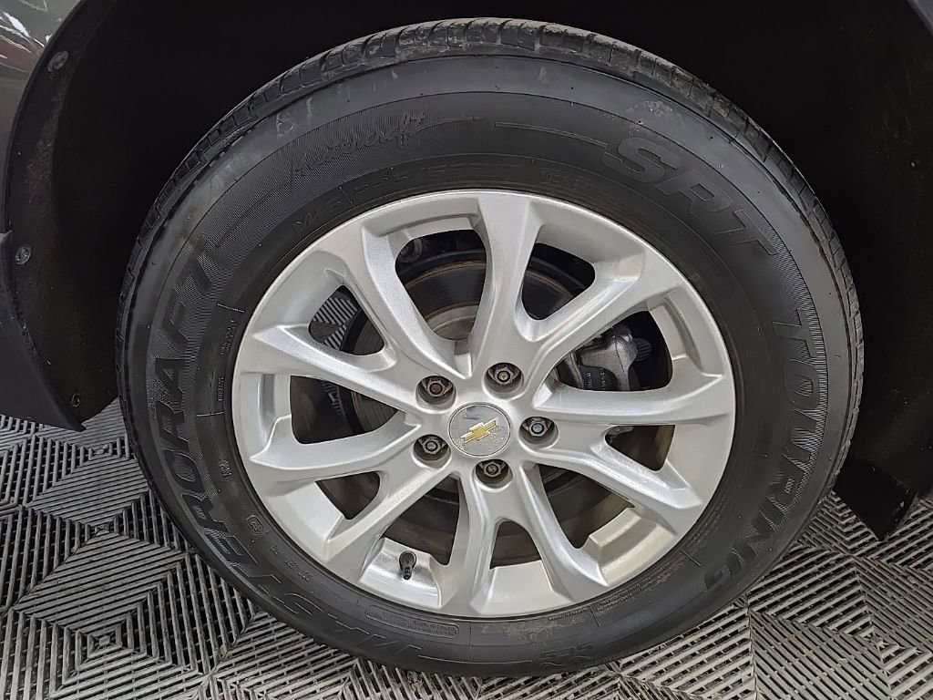 Used 2018 Chevrolet Equinox LT AWD/4WD image 17