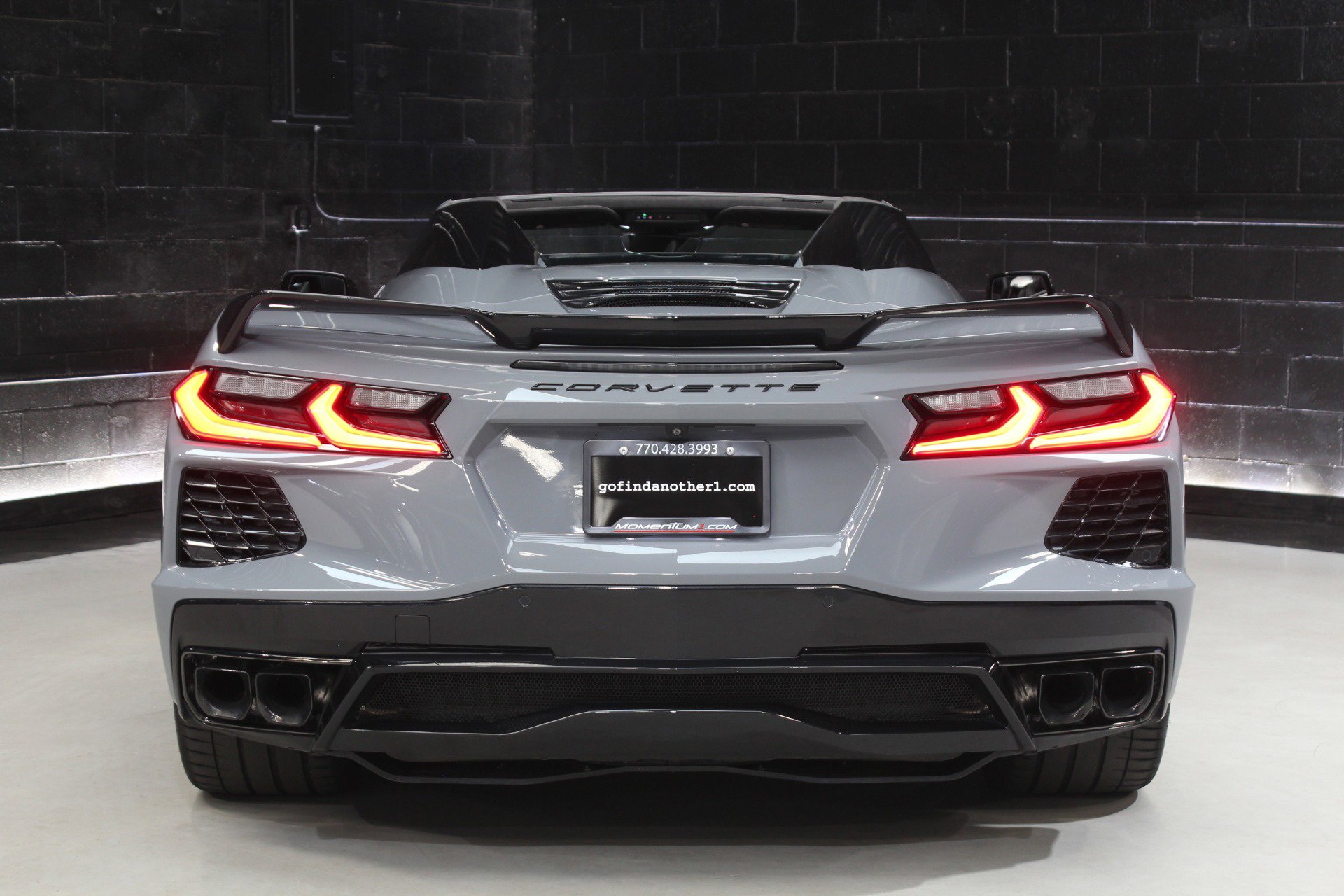 Used 2024 Chevrolet Corvette Stingray Premium Conv w/ Z51 Performance Package RWD image 23