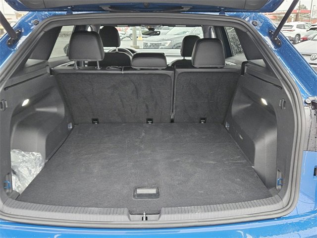 Certified 2025 Volkswagen Atlas Cross Sport SE image 13