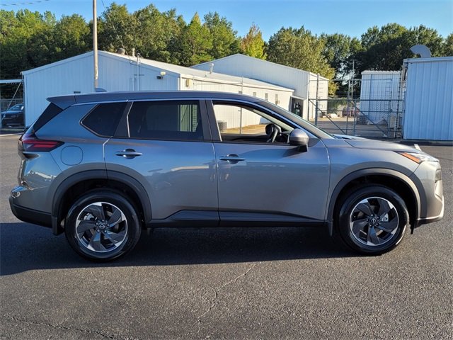 New 2026 Nissan Rogue SV image 2