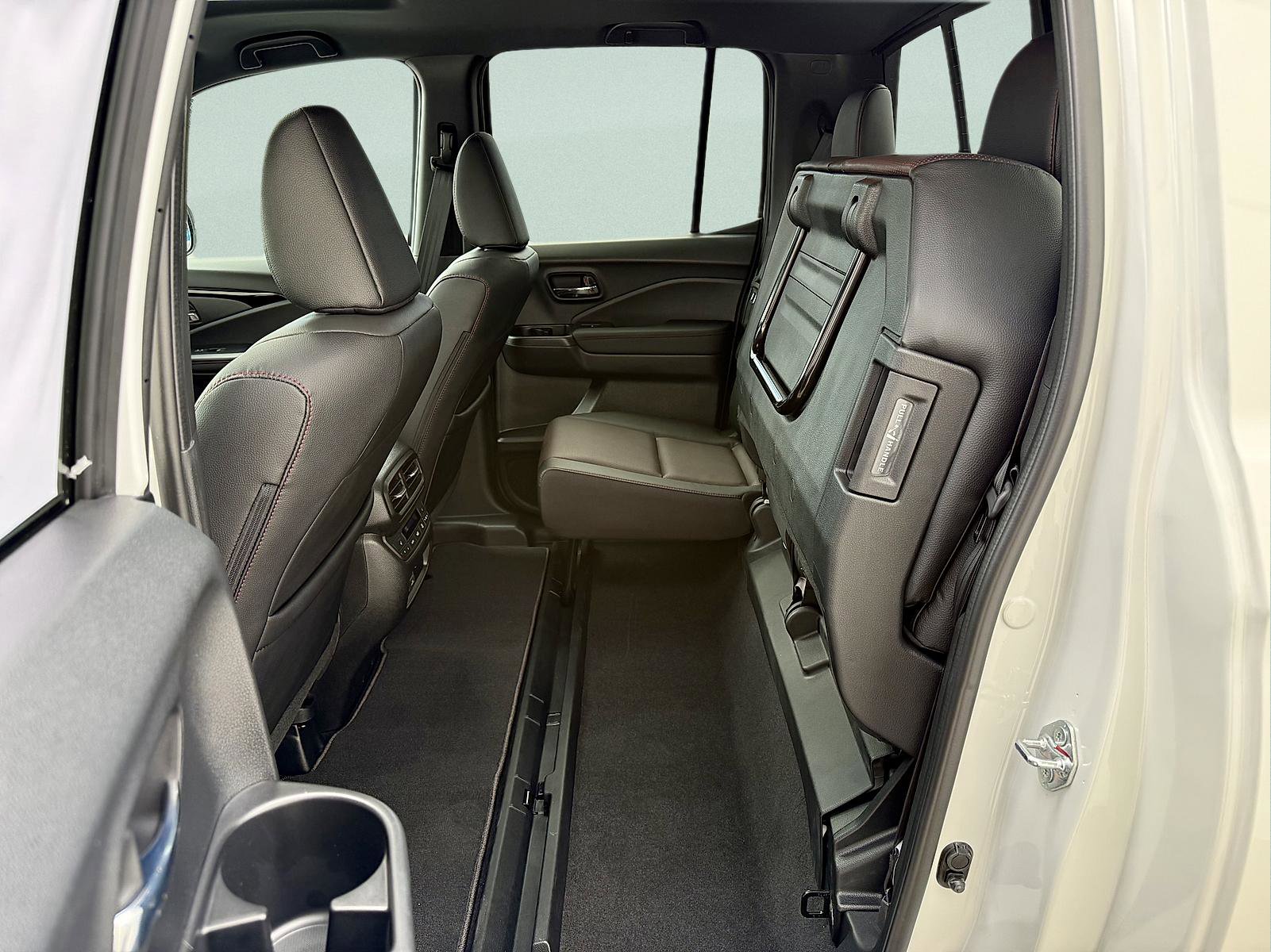 Certified 2026 Honda Ridgeline Black Edition image 25