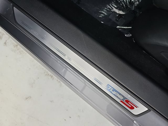Used 2025 Acura Integra Type S FWD image 39