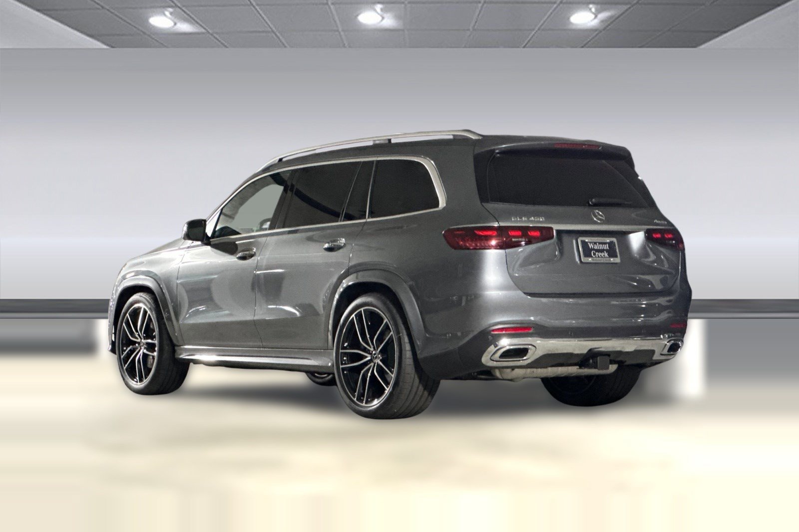 New 2025 Mercedes-Benz GLS 450 4MATIC image 3