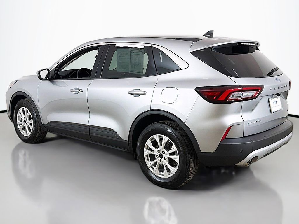 Used 2023 Ford Escape Active w/ Tech Pack #2 AWD/4WD image 10