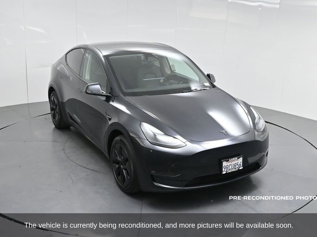 Used 2025 Tesla Model Y Long Range image 48