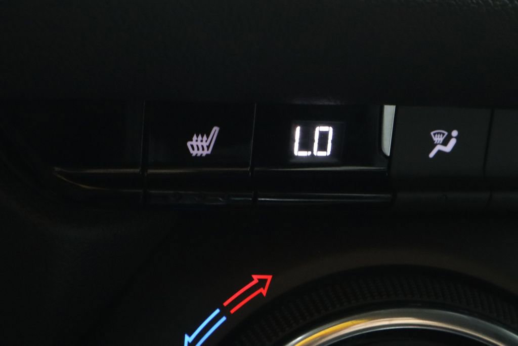 Used 2025 Chevrolet Blazer LT FWD image 4