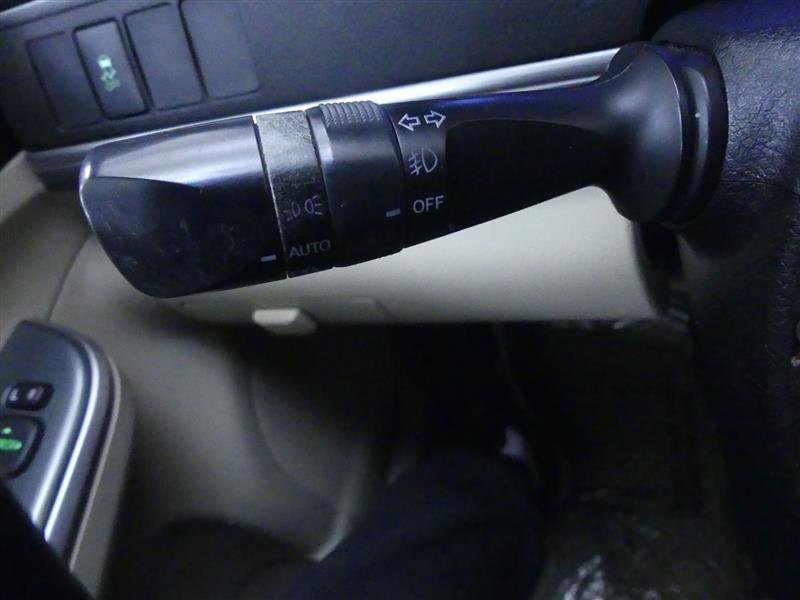 Used 2013 Toyota Camry XLE image 16