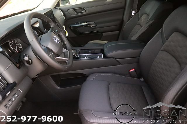 New 2026 Nissan Pathfinder SV w/ Cargo Package FWD image 11