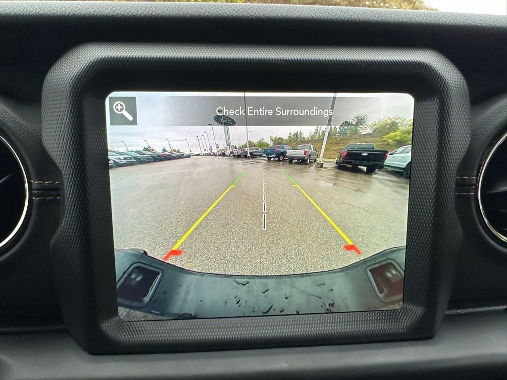 Used 2022 Jeep Gladiator Overland image 18