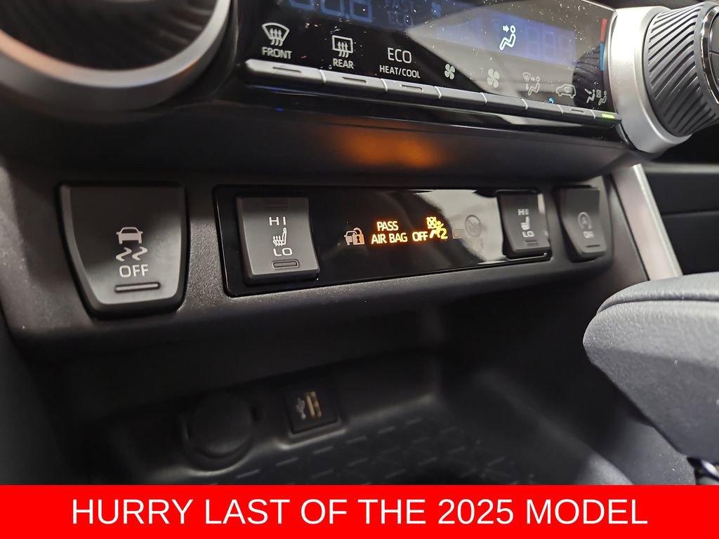 New 2025 Toyota RAV4 XLE image 19