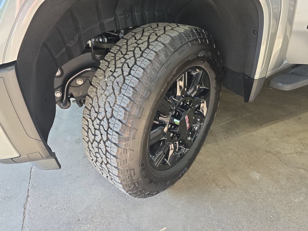 New 2026 GMC Sierra 3500 AT4 w/ AT4 Premium Plus Package AWD/4WD image 30