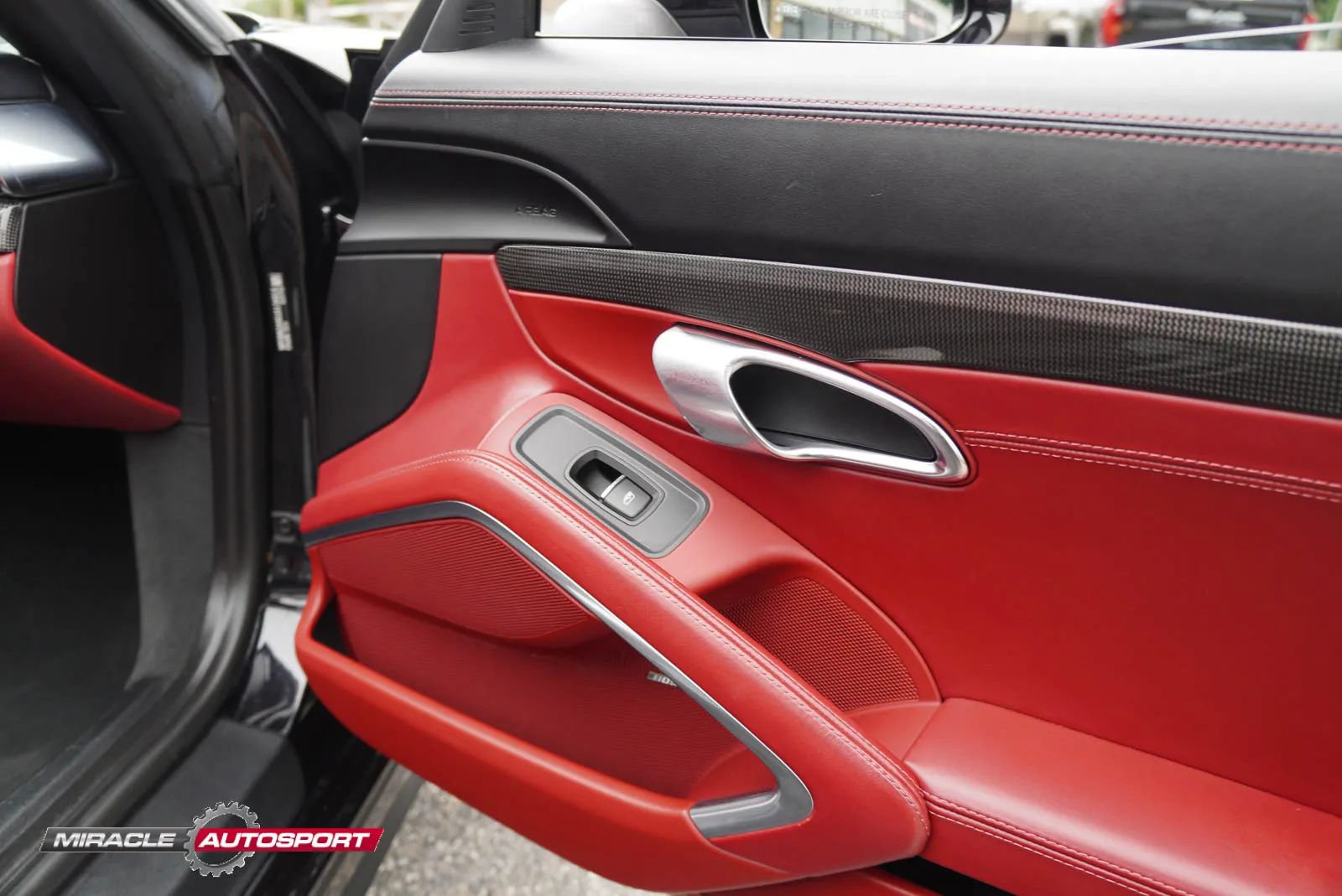 Used 2018 Porsche 911 Targa 4S AWD/4WD image 25